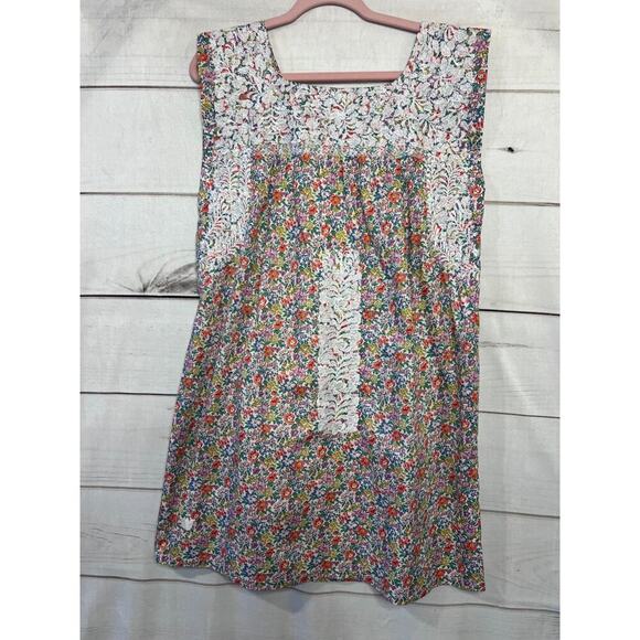 J. Marie Dress Size MED Multicolor Floral Print Spring Summer Perfection - Picture 1 of 5